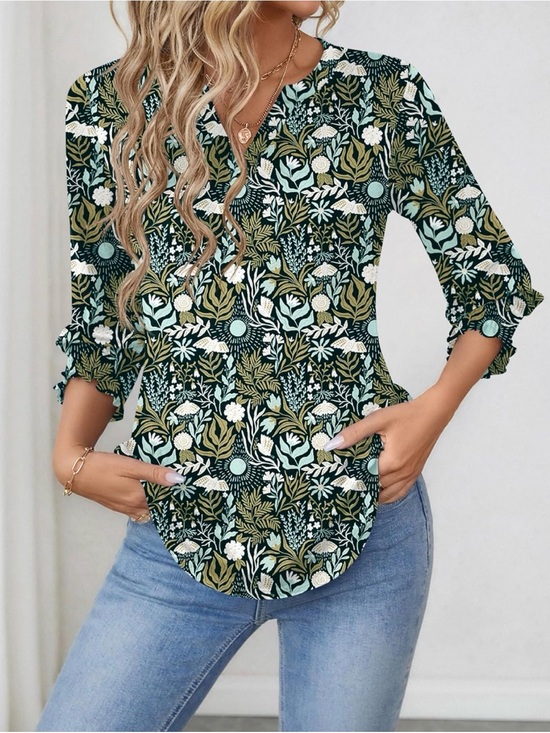 Lomon Tops - Botanical V-Neck 3/4 Sleeve Blouse in Dark Green Floral